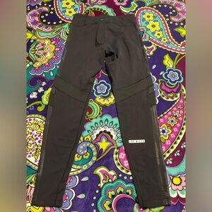 Les Mills Women’s Reebok Leggings Size Medium